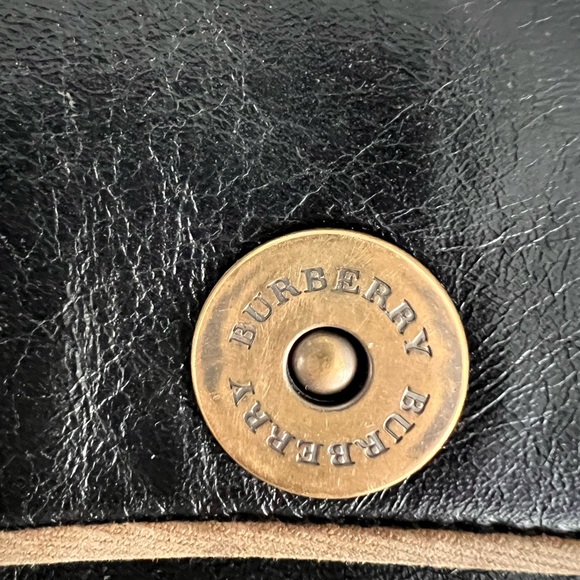 EUC BURBERRY BIFOLD WALLET BLACK ALL LEATHER - Picture 2 of 7